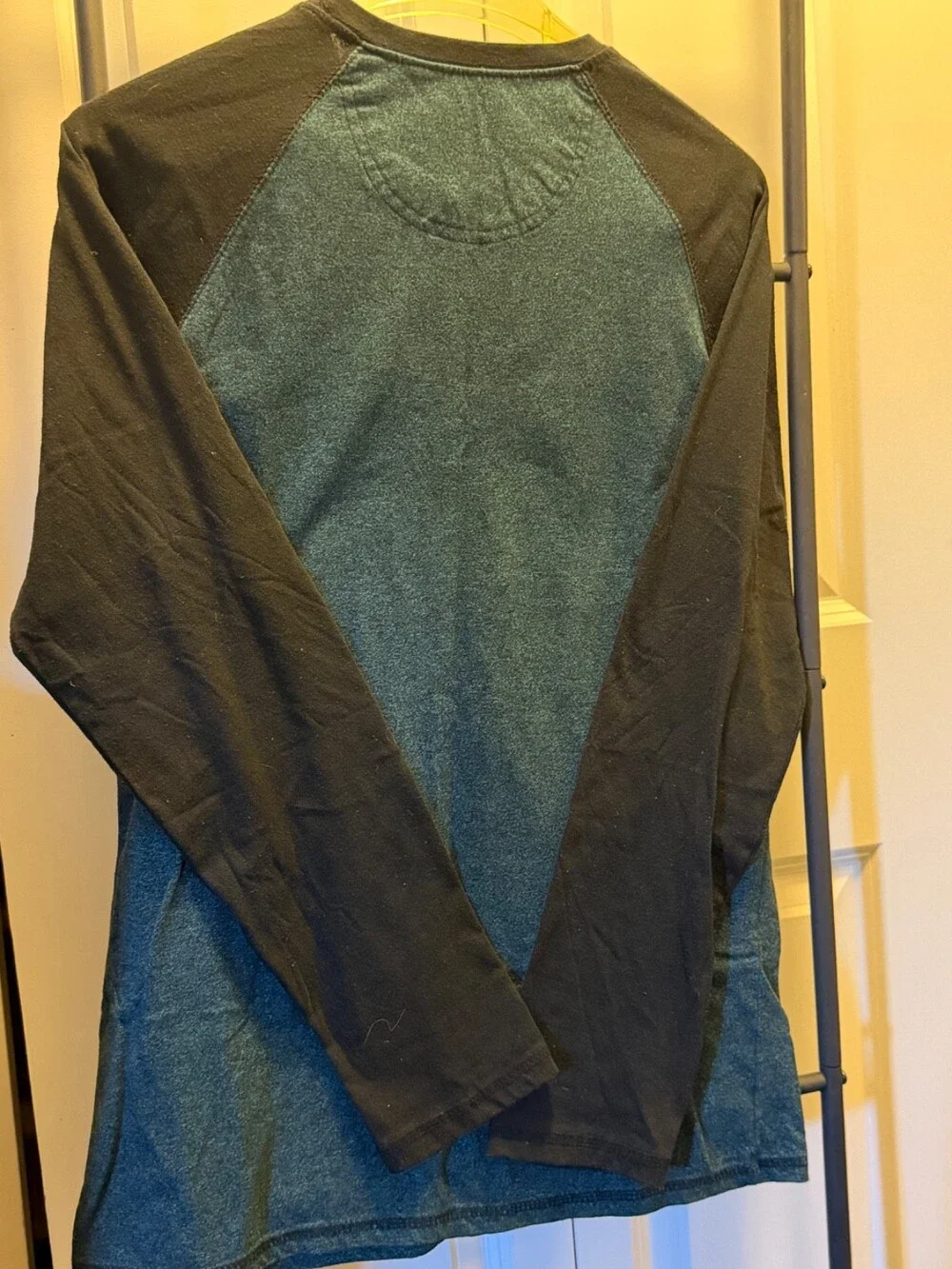 Dikotomy Men's Large Teal Black Raglan Pocket Long Sleeve T Shirt Casual L